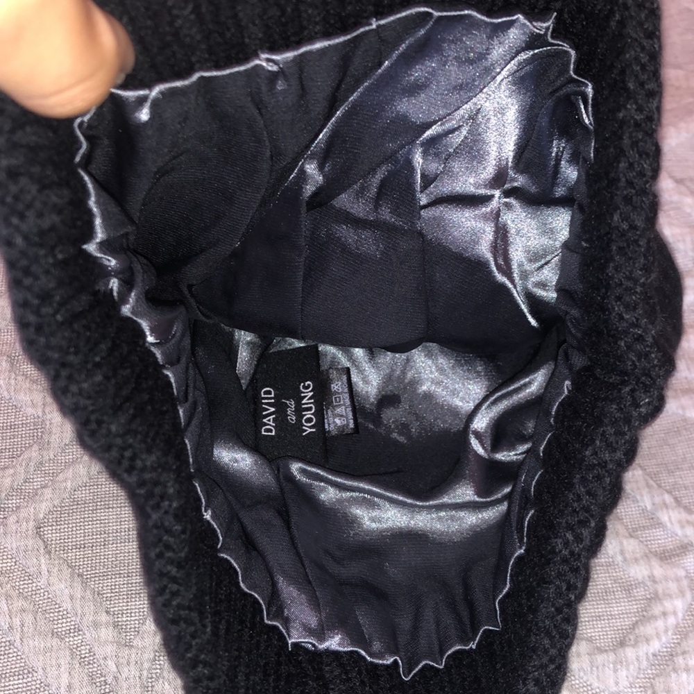 Hat & Scarf Bundle - Picture 6 of 9